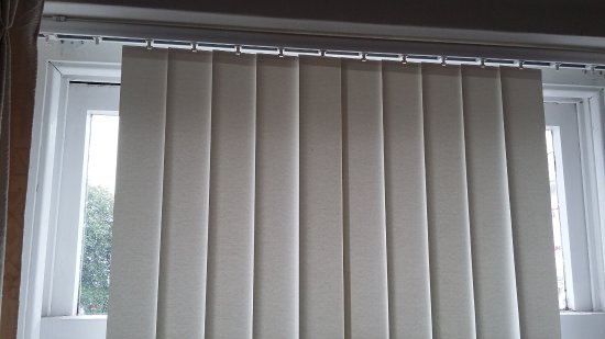 Cortinas persianas verticales